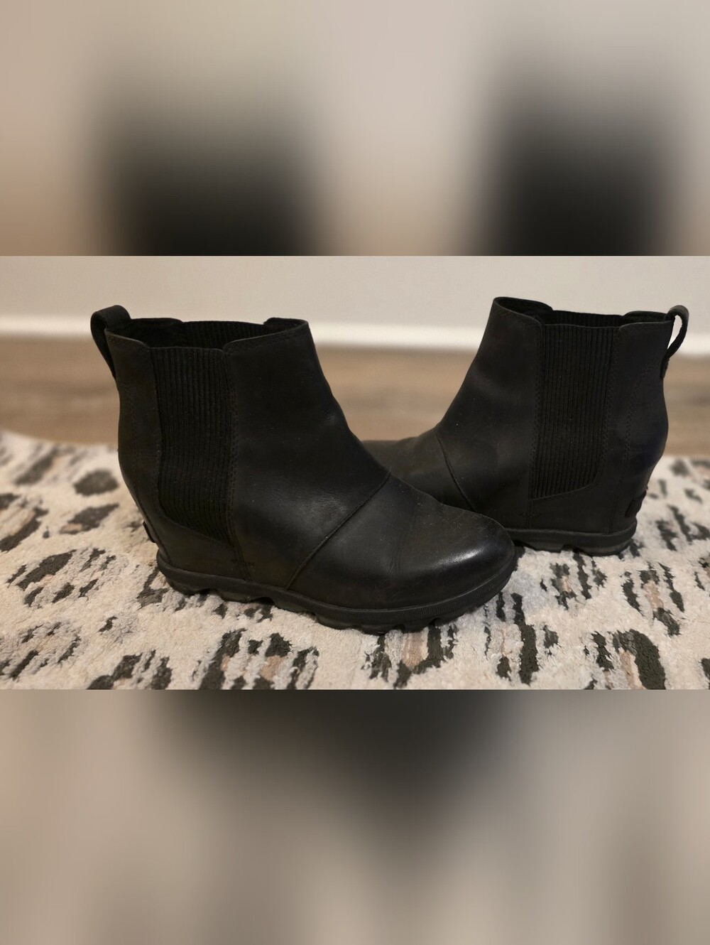 SOREL JOAN OF ARC Black Ankle Boots - size 8.5